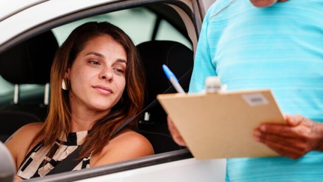 Deputados e governo reagem para conter danos de pressão contra CNH sem autoescola