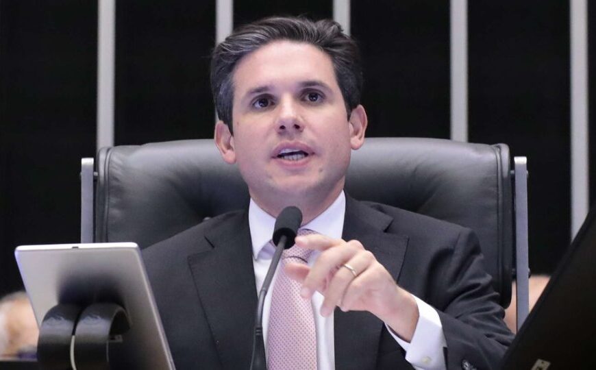 Câmara aprova isenção do IR e taxação de…