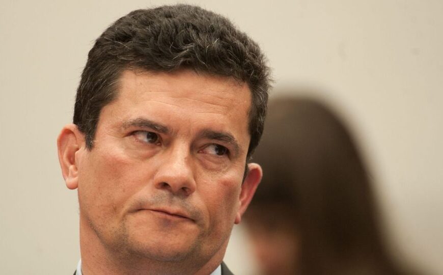Moro elogia Fux após pedido…
