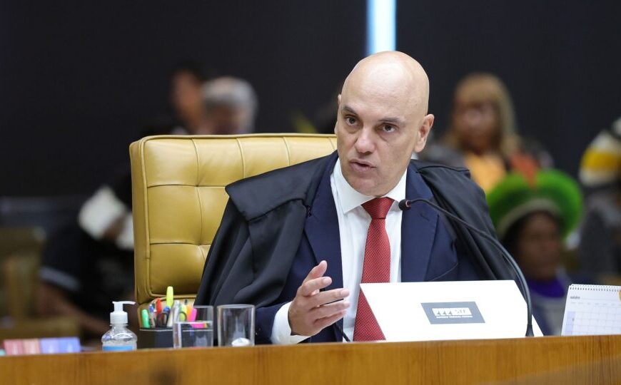 Moraes destitui advogados de Filipe Martins e Marcelo Câmara e nomeia Defensoria