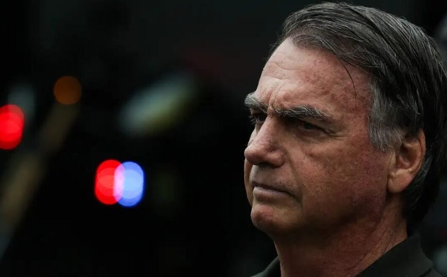 Política em foco: ex-aliado crava que Bolsonaro “morre aos poucos” e FBI entra em caso de Moraes