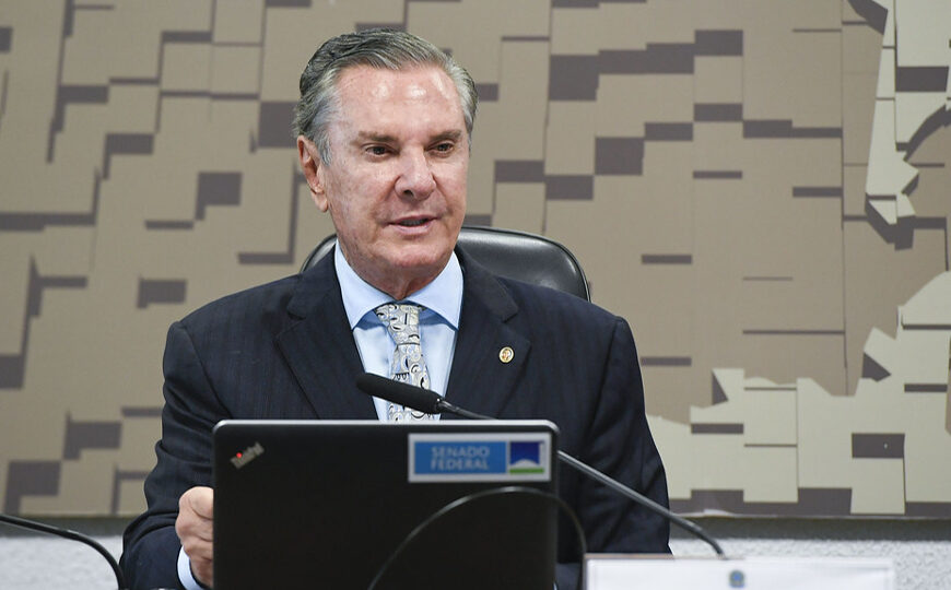 Moraes manda Collor explicar tornozeleira desligada e ameaça prisão