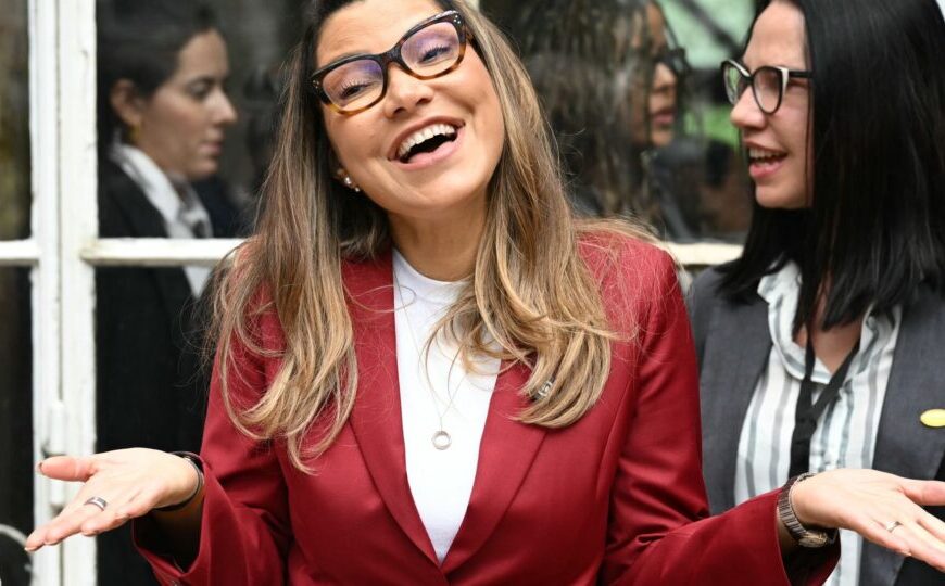 Governo escolhe Janja para representar o Brasil em Paris