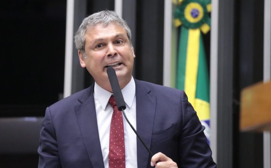 “Apoio à anistia derreteu na sociedade”, diz líder…