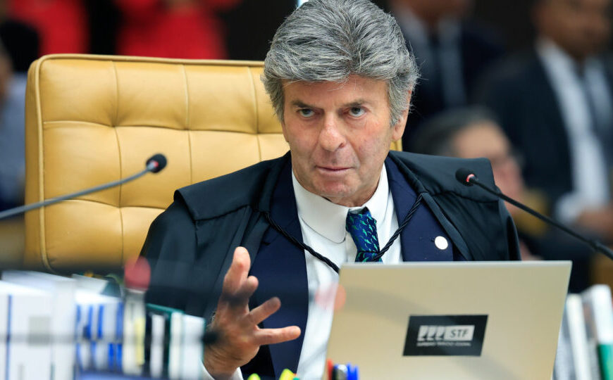 Fux pede para revisar voto antes de acórdão da condenação de Bolsonaro