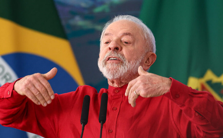 Lula defende Venezuela e diz que presidente de fora não deve dar palpite