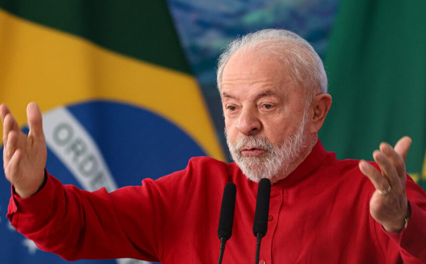 Após mais de 24h, Lula se manifesta pela primeira vez sobre operação no Rio