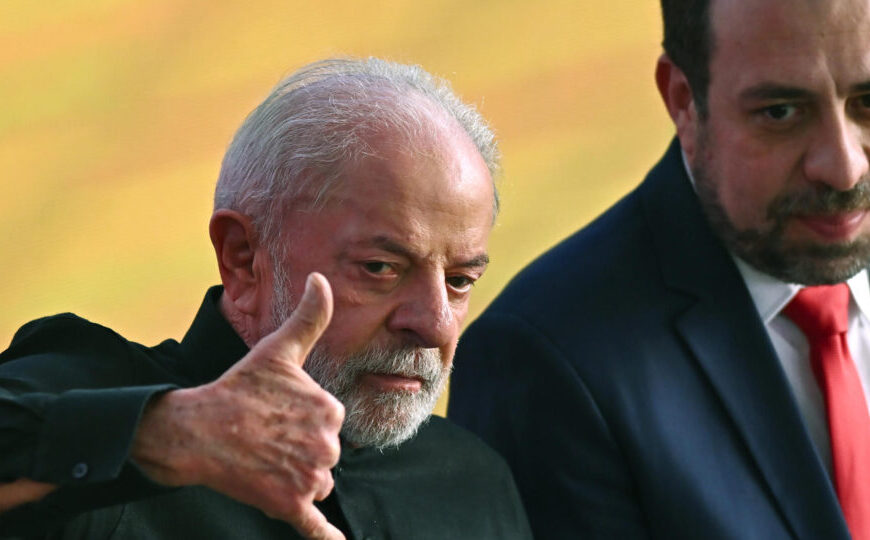 Imagem de Lula tem desgaste e recua após alta, diz Paraná Pesquisas