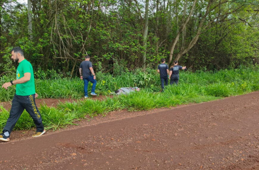 Padre é assassinado com golpes de martelo e faca em assalto; polícia prende autores