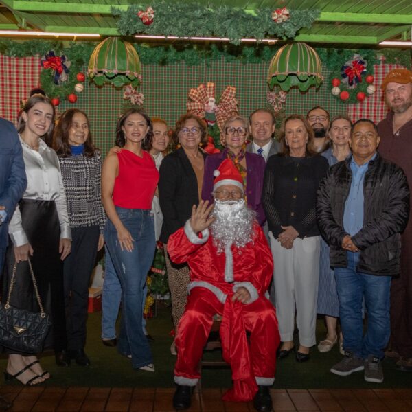 Alameda do Natal une criatividade acadêmica e mobilização…