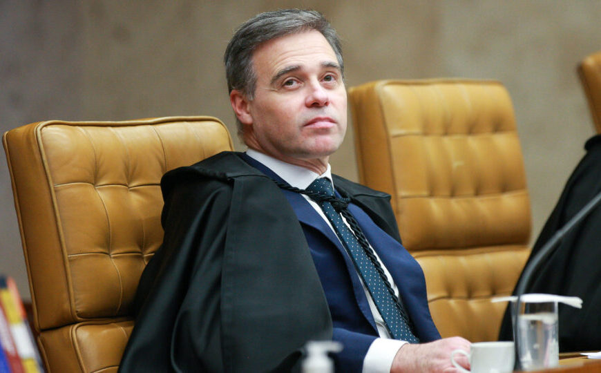 Mendonça promete ajudar Messias no Senado por vaga…