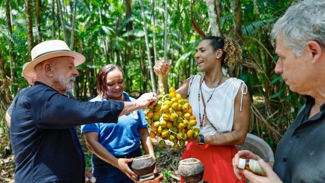 Lula se hospeda em barco tipo hotel depois de dizer que não queria luxo