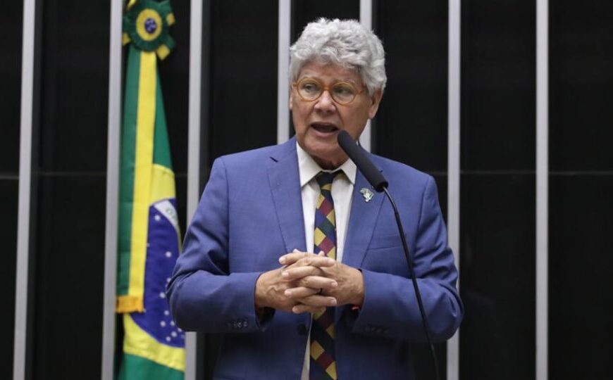 Política em foco: Incêndio na COP 30 vira crise e indicação ao STF gera forte reação