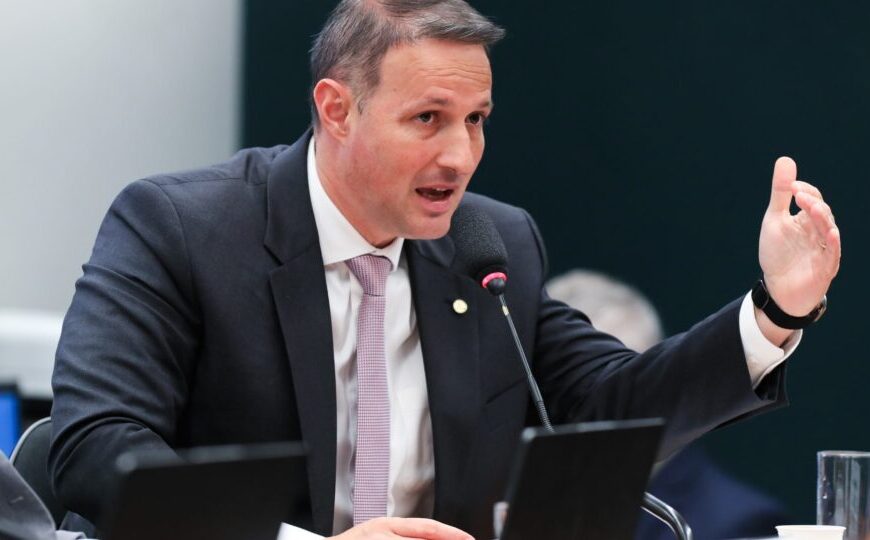 Derrite endurece projeto de Lula e incorpora facções à Lei Antiterrorismo