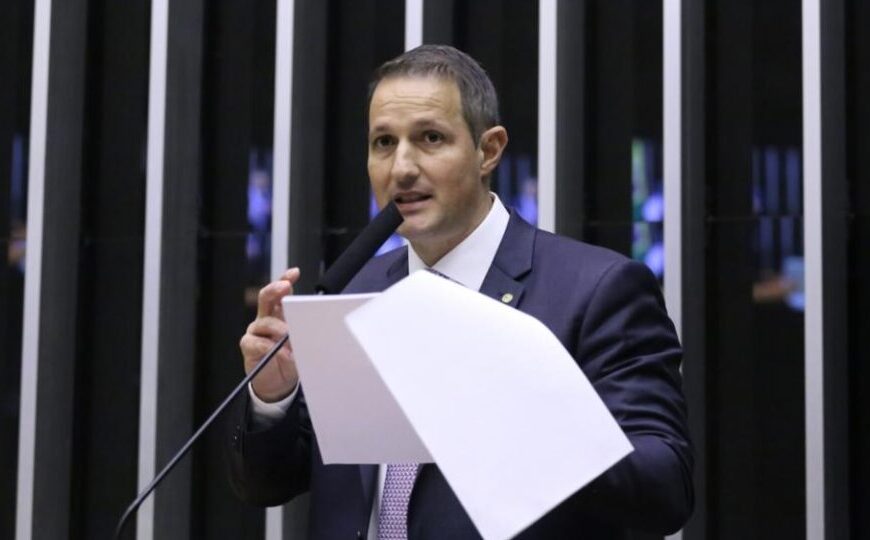 Derrite diz que PL antifacção do governo era “fraco”; Gleisi critica “lambança legislativa”