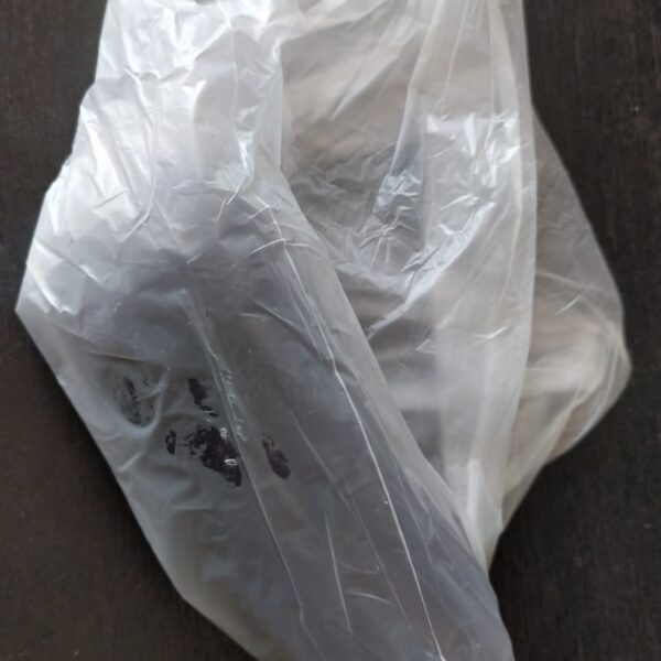 Mulher é presa na fronteira com droga amarrada…