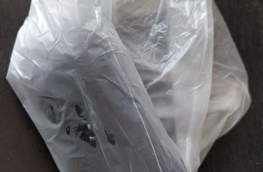 Mulher é presa na fronteira com droga amarrada ao corpo