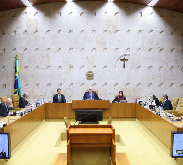 Política em foco: Prisão de Bolsonaro por Moraes…