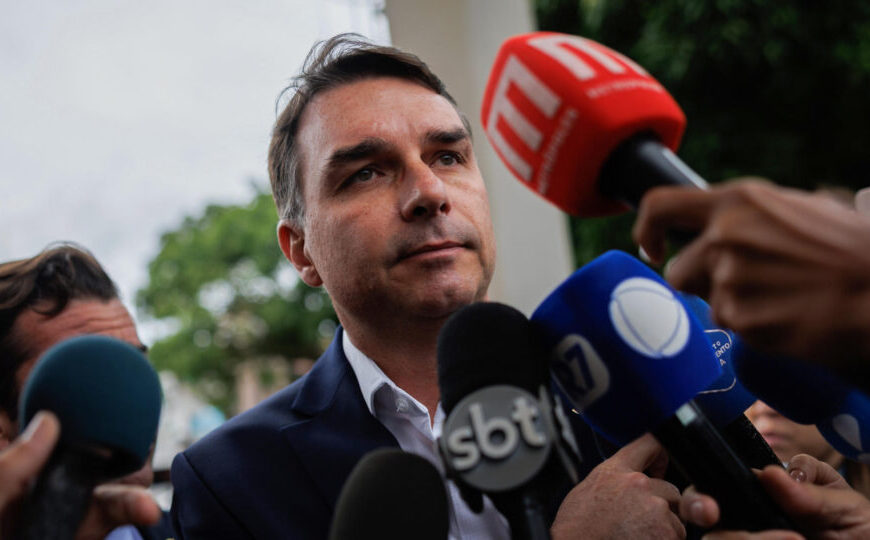 Política em foco: Câmara desafia STF e aprova PL que pode reduzir pena de Bolsonaro