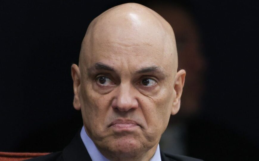 Moraes intercedeu no BC por banco que contratou sua esposa