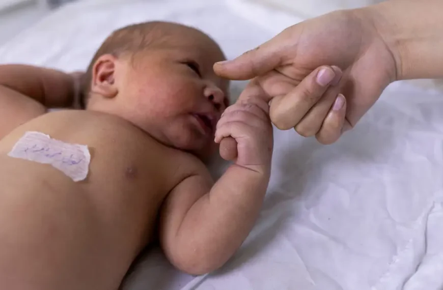 Pelo 2º ano, Helena lidera ranking de nomes registrados; veja a lista