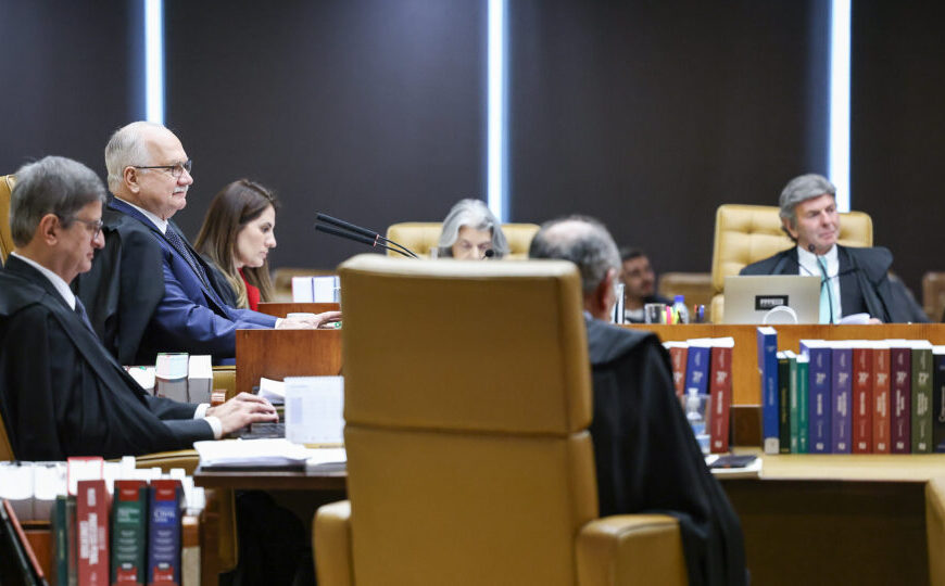 Política em foco: Aposta de Bolsonaro em Flávio para 2026 racha a direita e agita o mercado