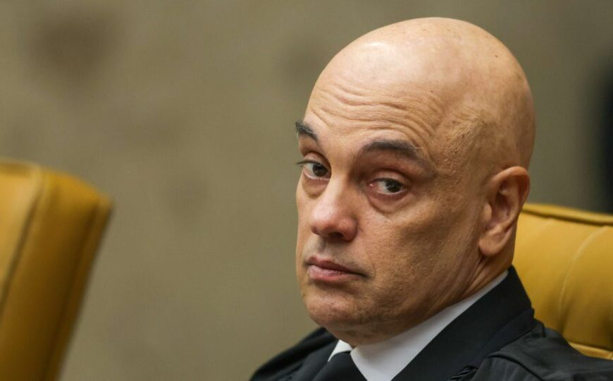 Deputado pede afastamento de Moraes por suposta interferência no caso Master
