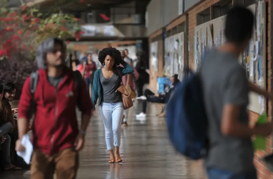 Orçamento 2026 traz corte de quase R$ 500 milhões para universidades