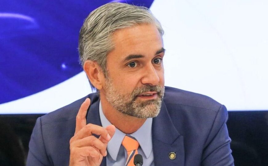 Após viagem com Toffoli, advogado do Master afirma que passageiros eram apenas torcedores