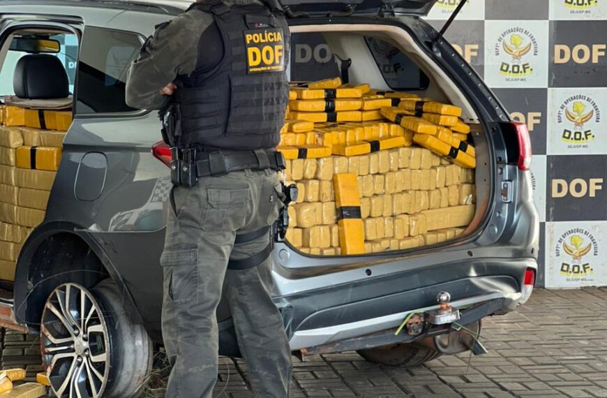 Carro é recuperado pelo DOF com 1 tonelada de maconha em Dourados