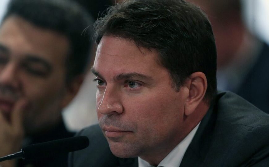 Moraes retoma julgamento de Ramagem após perda do mandato na Câmara