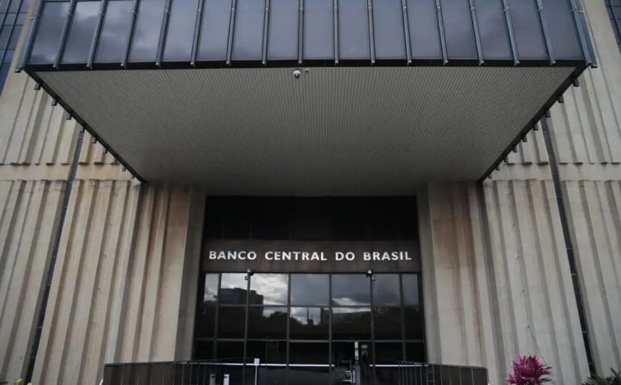 Caso Master: bancos saem em defesa do BC e alertam contra “reversão de decisões”