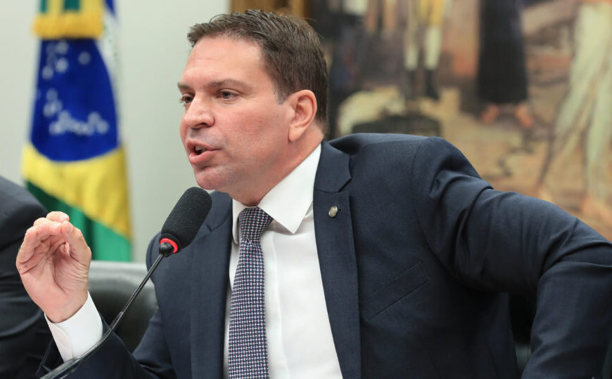 Ramagem comenta cassação de mandato por Hugo Motta: “Covardia”