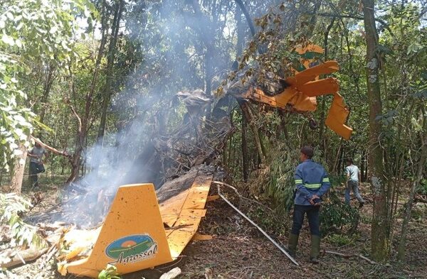 Avião cai e pega fogo no Estado de&hellip;