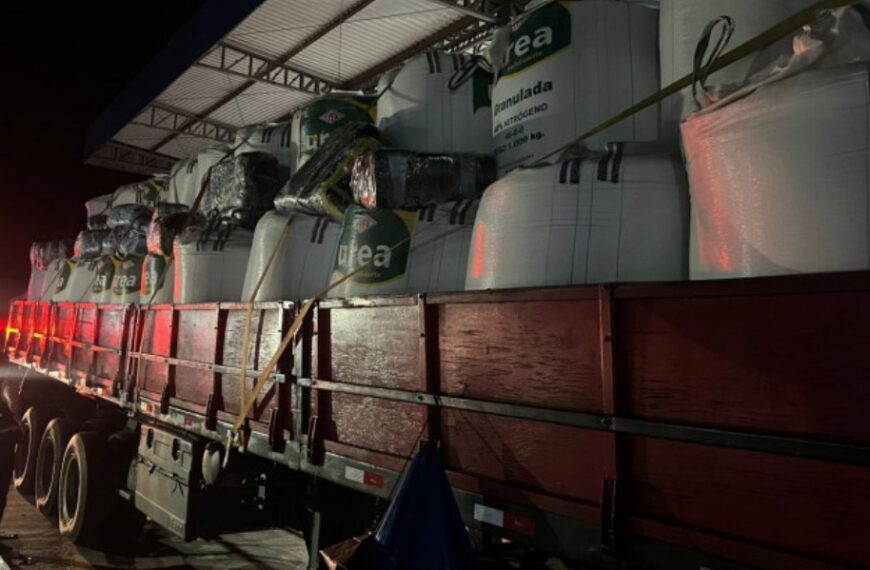 Polícia Federal apreende carreta com maconha e cocaína em Corumbá