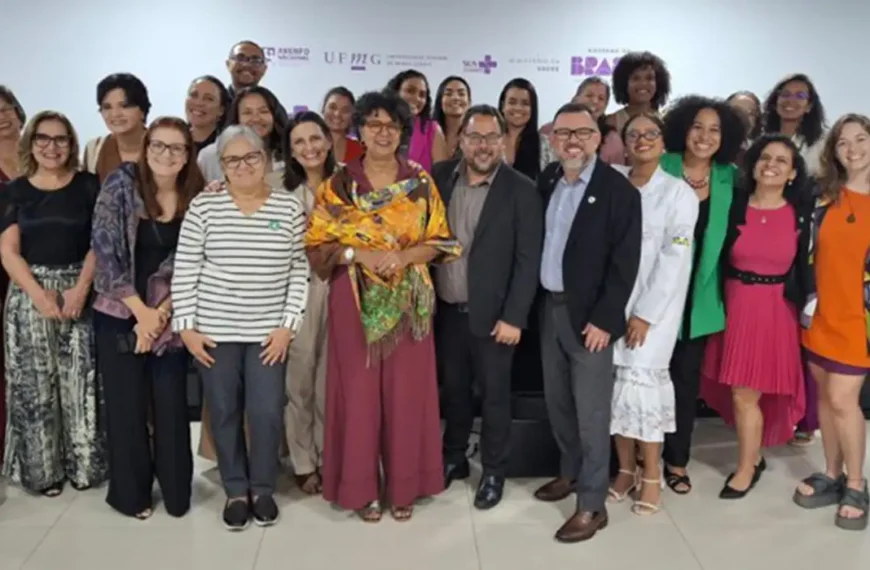 Governo reforça SUS com 760 profissionais em enfermagem obstetrícia