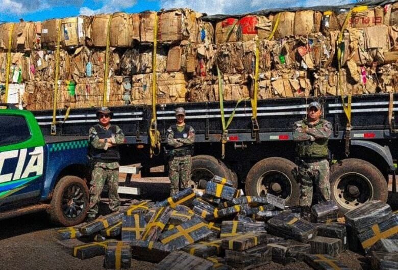 Irmãos são presos com 1,7 tonelada de maconha&hellip;