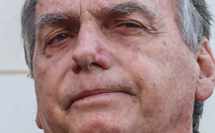 Bolsonaro se queixa de barulho de ar-condicionado na prisão e cobra providências