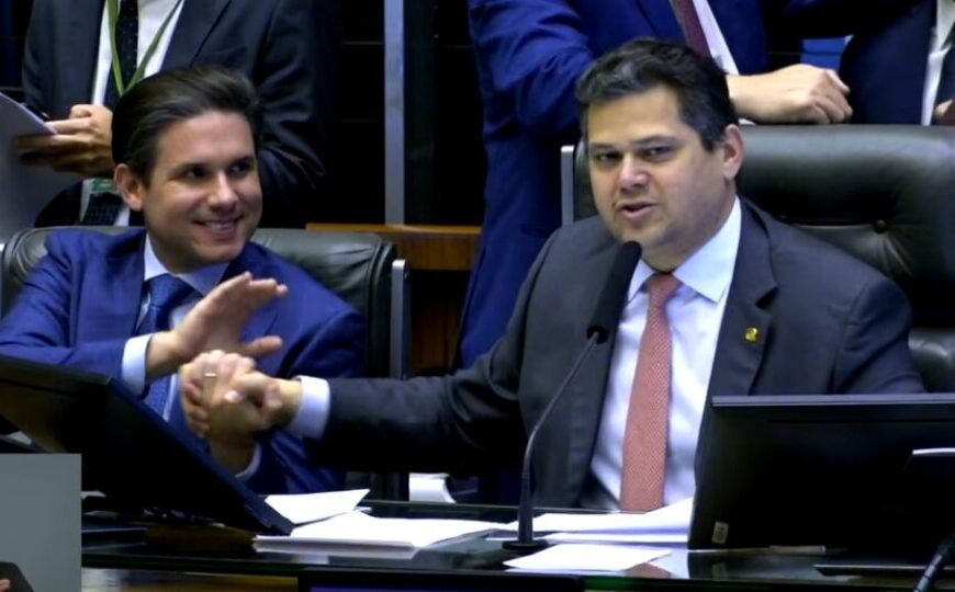 Redução de penas do 8 de janeiro ainda enfrenta obstáculos políticos e jurídicos