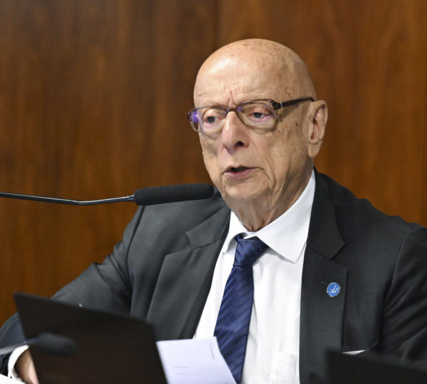 Após veto de Lula, senador propõe anistia total&hellip;