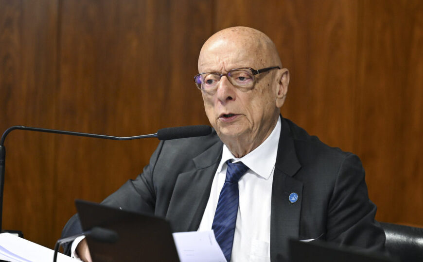 Após veto de Lula, senador propõe anistia total para condenados do 8/1