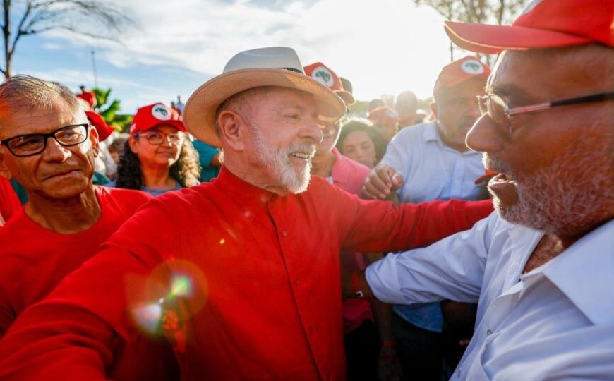 Lula diz que seu concorrente à reeleição será escolhido em “convenção fascista”