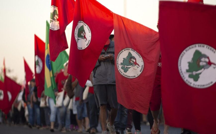 MST diz que “denuncia” Trump e o chama de “maior pirata da atualidade”