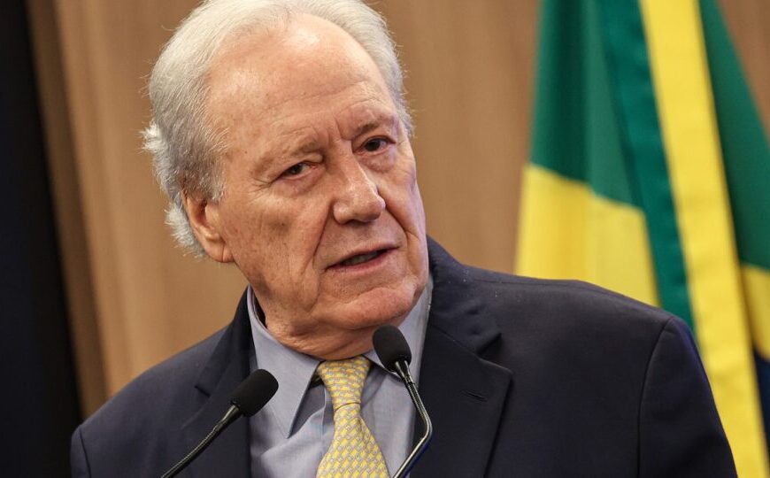 Lewandowski deixa Ministério da Justiça sem grandes avanços e com problemas para sucessor