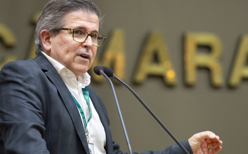 Presidente de Sindicato Médico do RS diz que “interferência” de Moraes no CFM é “inaceitável”