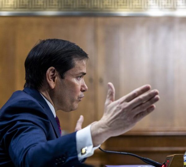 Senador dos EUA cita Lula e Bolsonaro em&hellip;