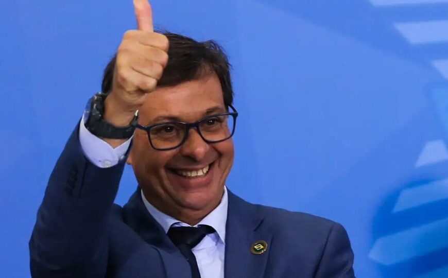 Ex-ministro de Bolsonaro deixa o PL em meio a atritos com o partido em&hellip;
