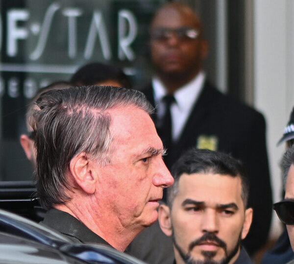 Moraes autoriza Bolsonaro a receber terapia de estímulo&hellip;