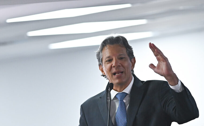 Haddad defende Marx e diz que ele não tem culpa pelo que a União Soviética fez