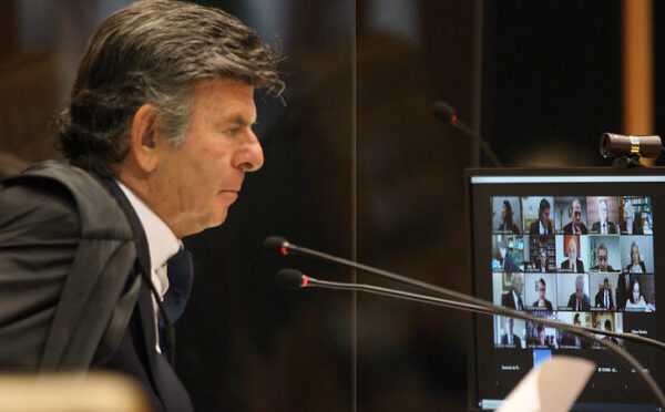 Luiz Fux pede afastamento após diagnóstico de pneumonia&hellip;